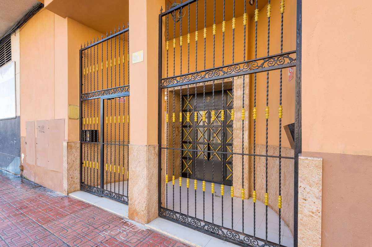 Se vende Apartamento en Planta Última de 2 dormitorios en Costa Blanca, Alicante, España