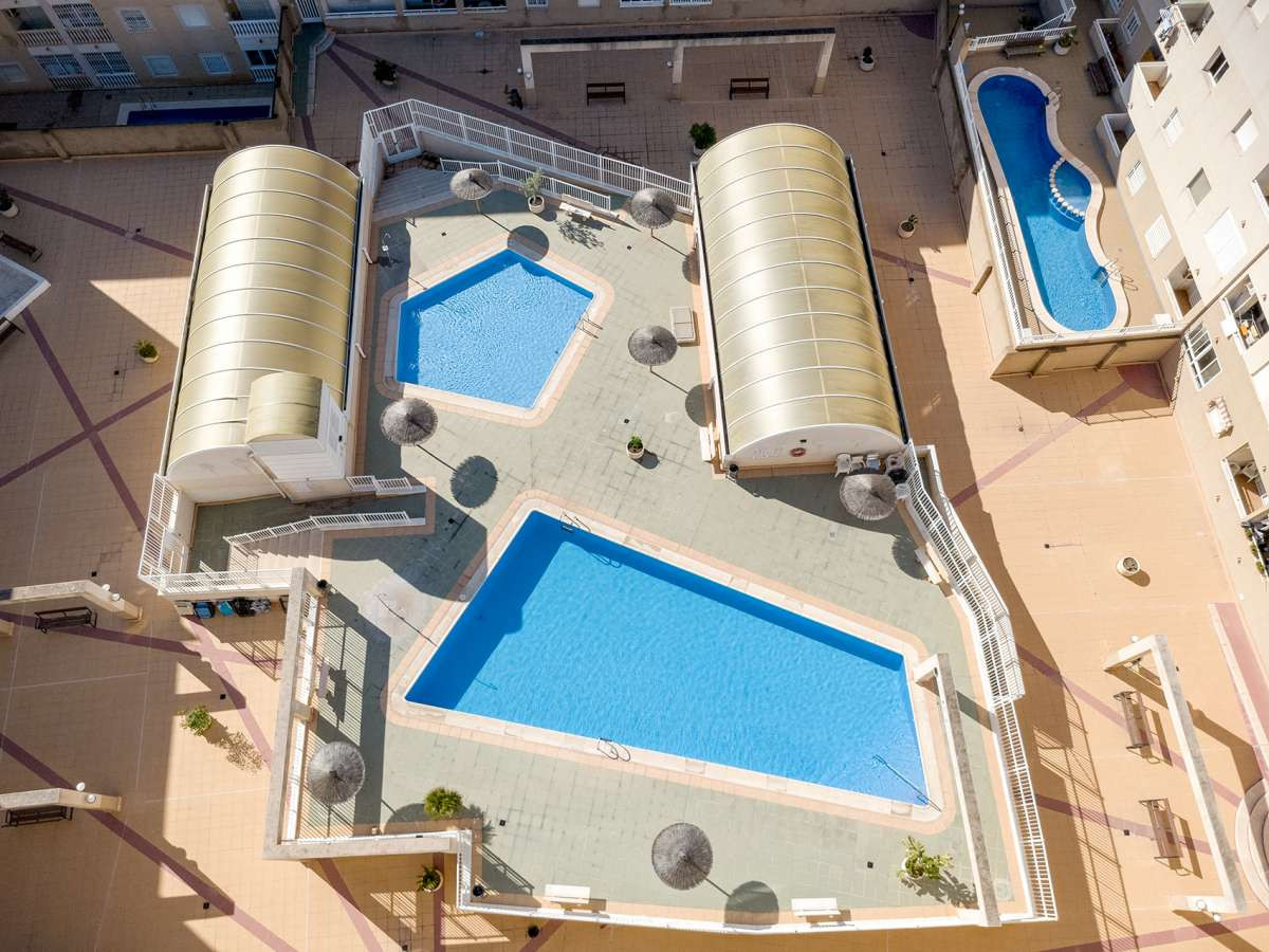 Se vende Apartamento en Planta Última de 2 dormitorios en Costa Blanca, Alicante, España
