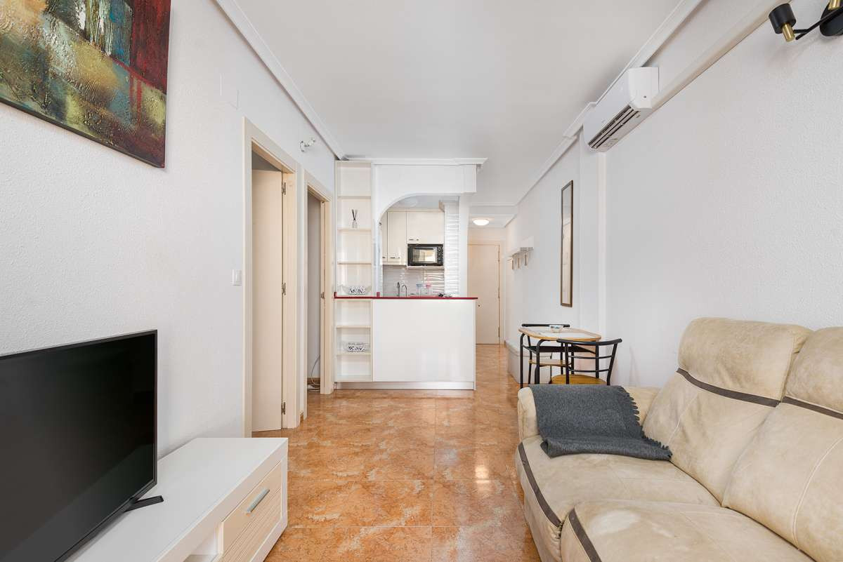 Se vende Apartamento en Planta Última de 2 dormitorios en Costa Blanca, Alicante, España
