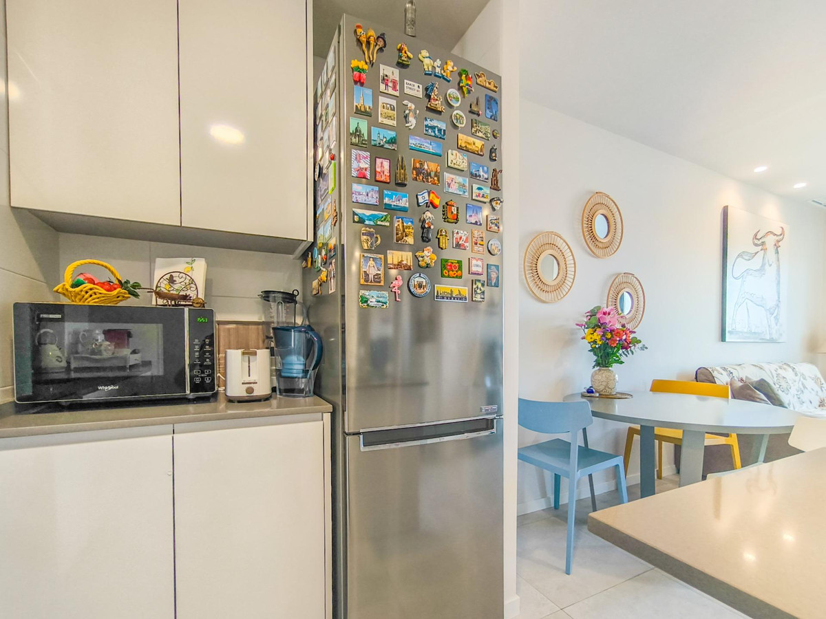 Se vende Apartamento Planta Media de 2 dormitorios en Costa Blanca, Alicante, España