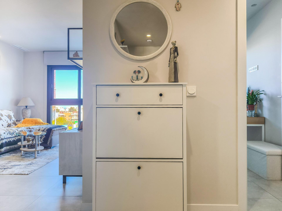Se vende Apartamento Planta Media de 2 dormitorios en Costa Blanca, Alicante, España