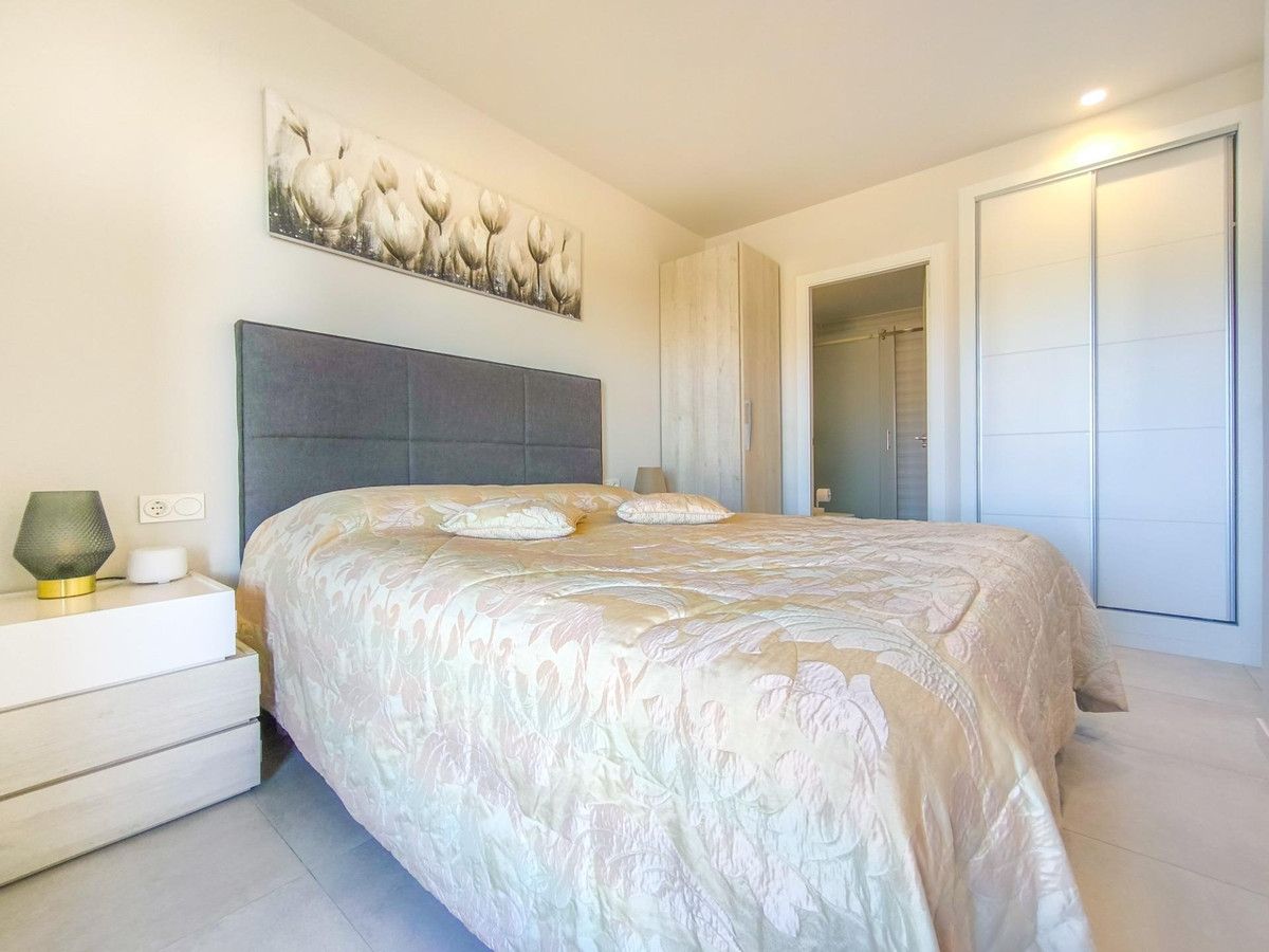 Se vende Apartamento Planta Media de 2 dormitorios en Costa Blanca, Alicante, España