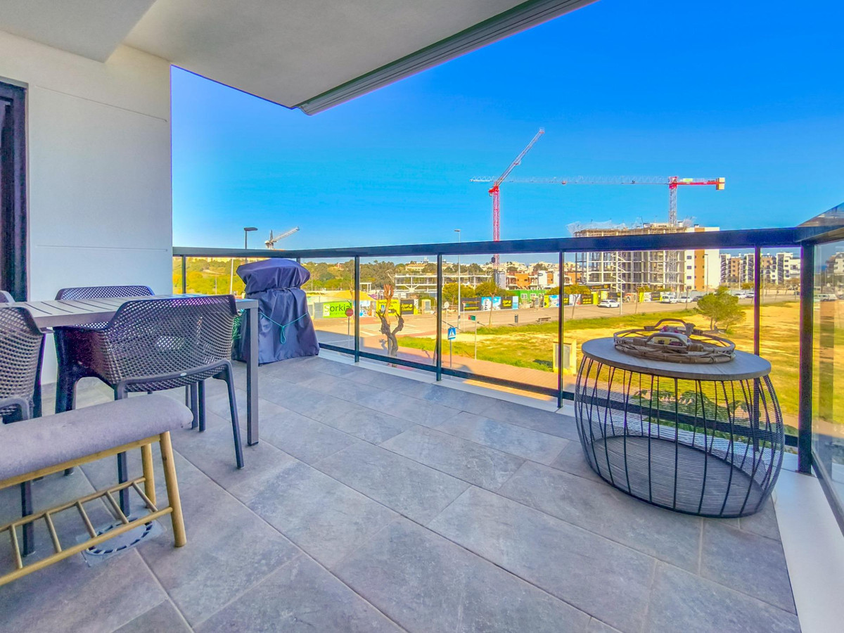 Se vende Apartamento Planta Media de 2 dormitorios en Costa Blanca, Alicante, España