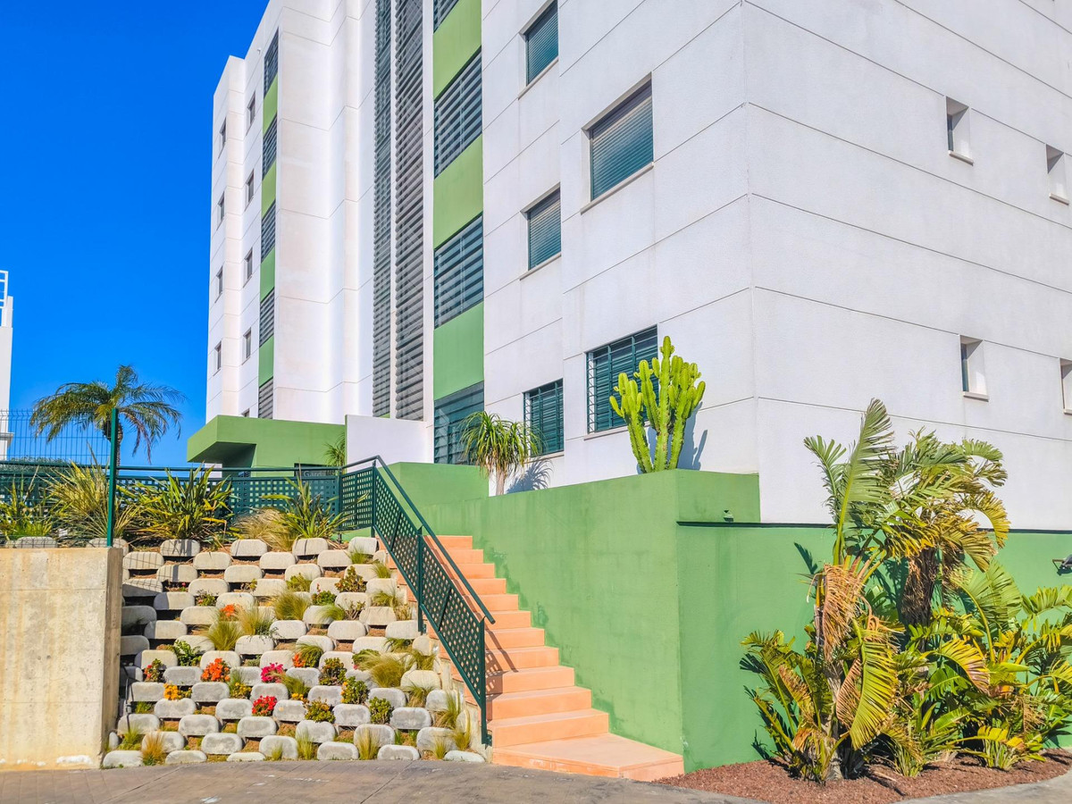 Se vende Apartamento Planta Media de 2 dormitorios en Costa Blanca, Alicante, España