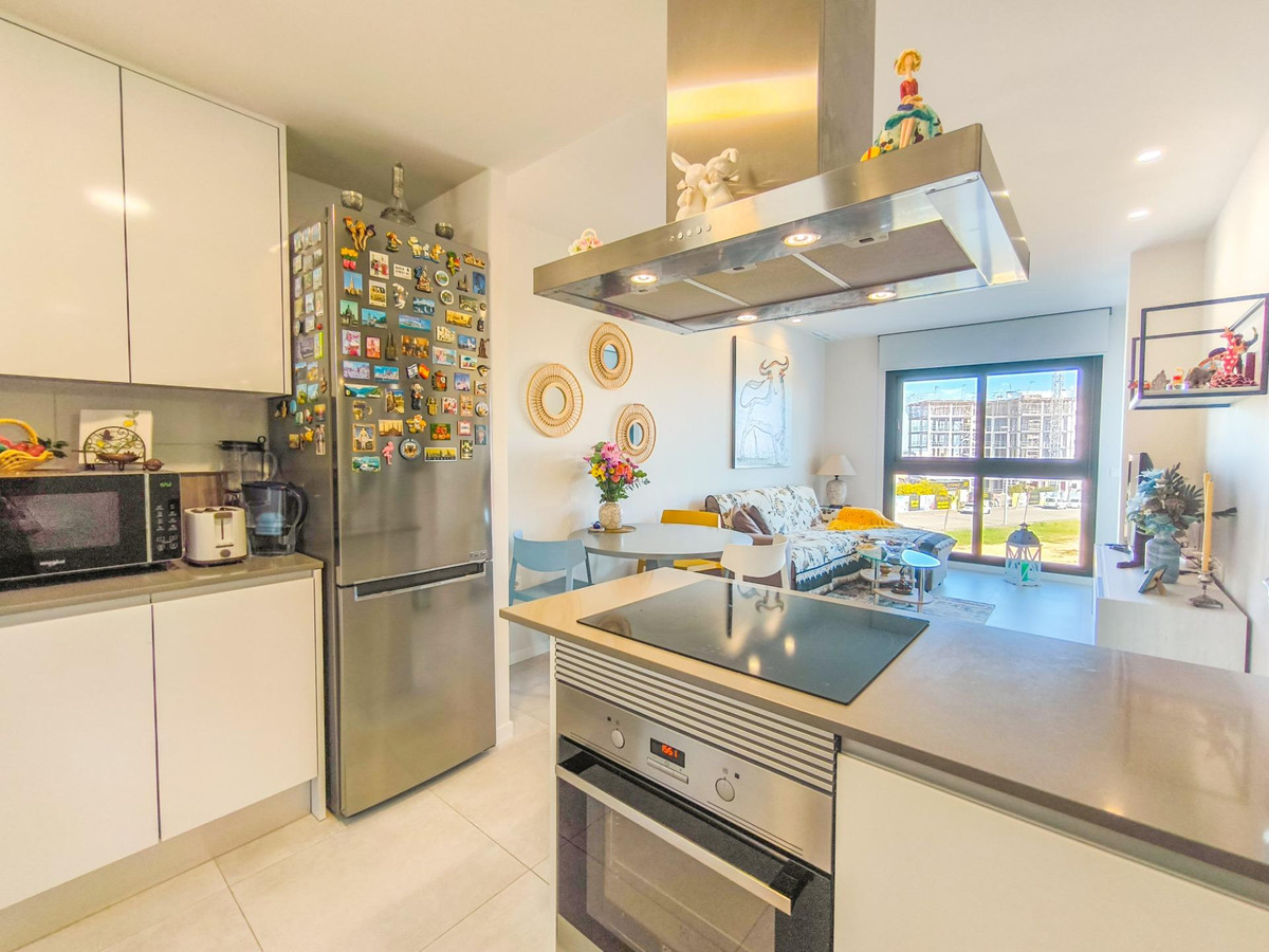 Se vende Apartamento Planta Media de 2 dormitorios en Costa Blanca, Alicante, España