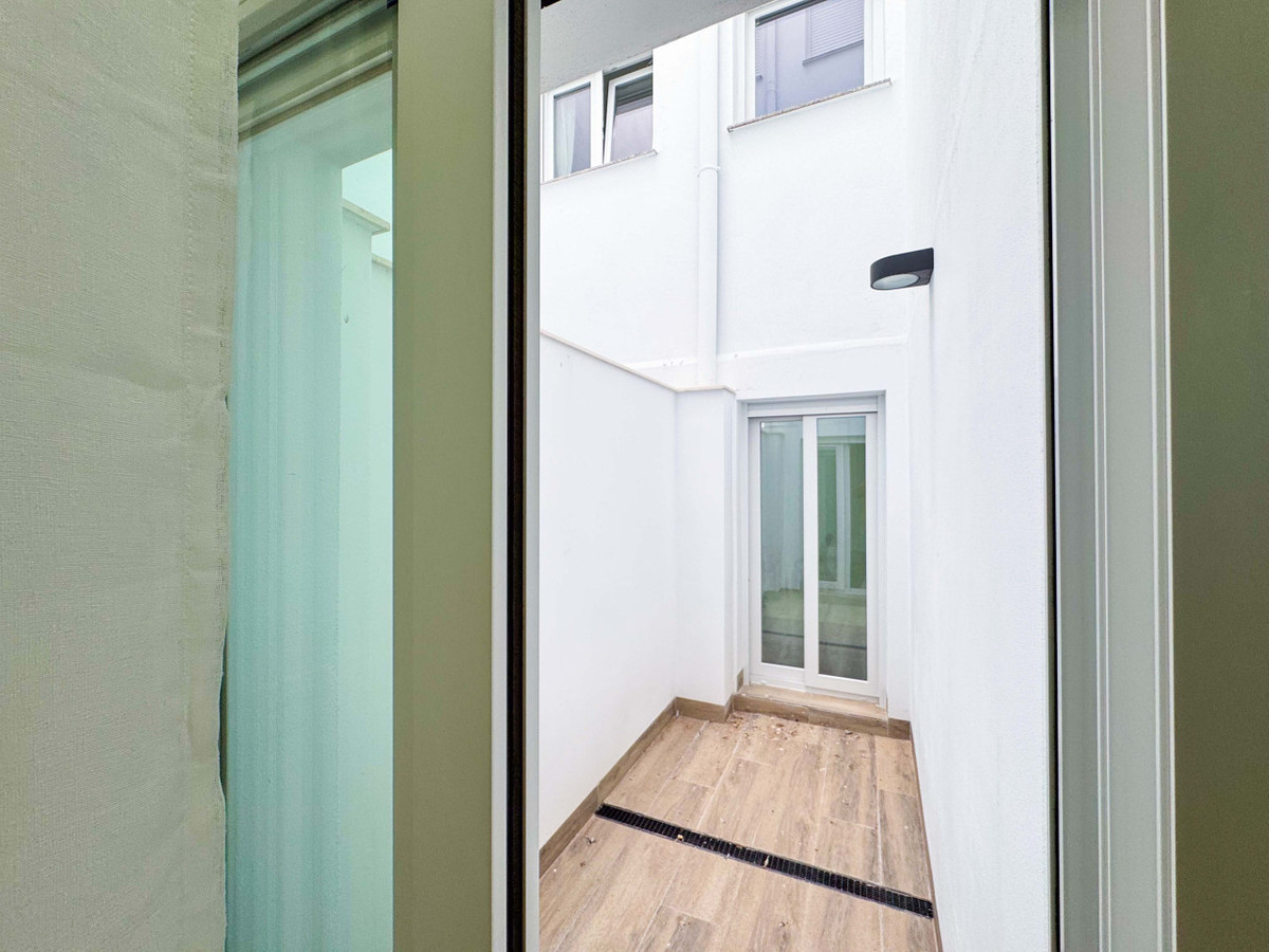 2 Bed Apartment for sale in Torrevieja Costa Blanca, Alicante, Spain