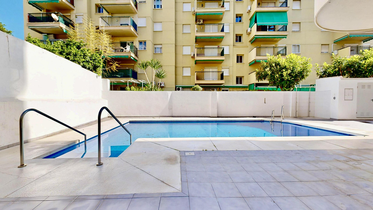 3 Bed Apartment for sale in Fuengirola Costa Del Sol, Málaga, Spain