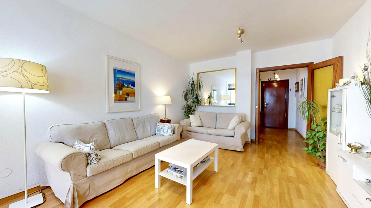 3 Bed Apartment for sale in Fuengirola Costa Del Sol, Málaga, Spain