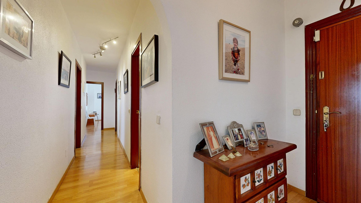 3 Bed Apartment for sale in Fuengirola Costa Del Sol, Málaga, Spain