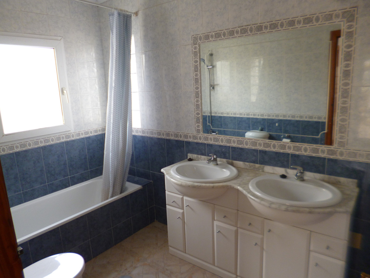 3 Bed Townhouse for sale in Playa Flamenca Costa Blanca, Alicante, Spain
