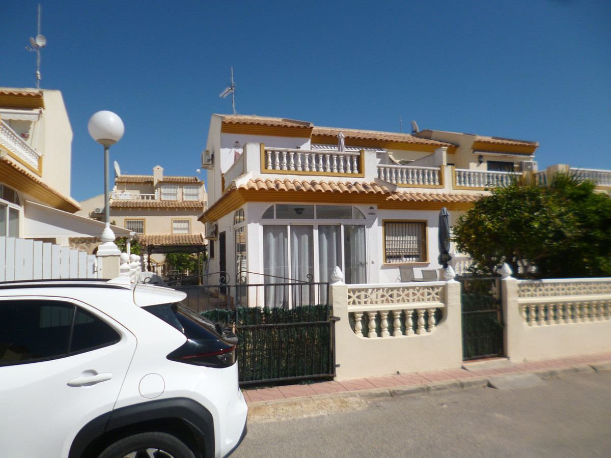 3 Bed Townhouse for sale in Playa Flamenca Costa Blanca, Alicante, Spain