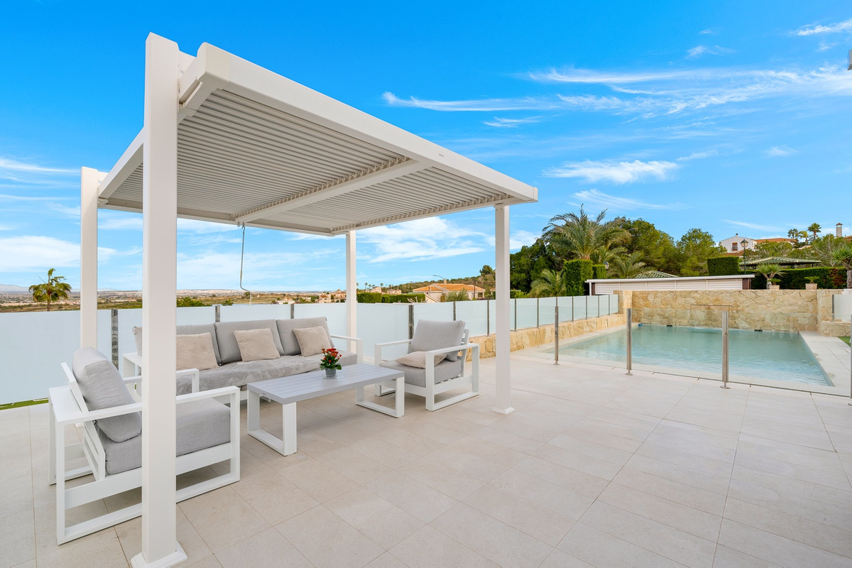 4 Bed Townhouse for sale in Algorfa Costa Blanca, Alicante, Spain
