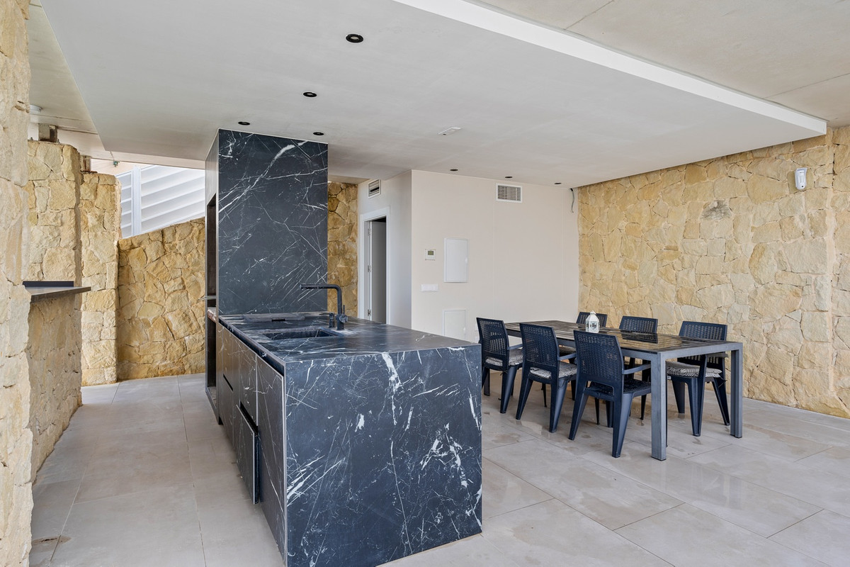 4 Bed Townhouse for sale in Algorfa Costa Blanca, Alicante, Spain