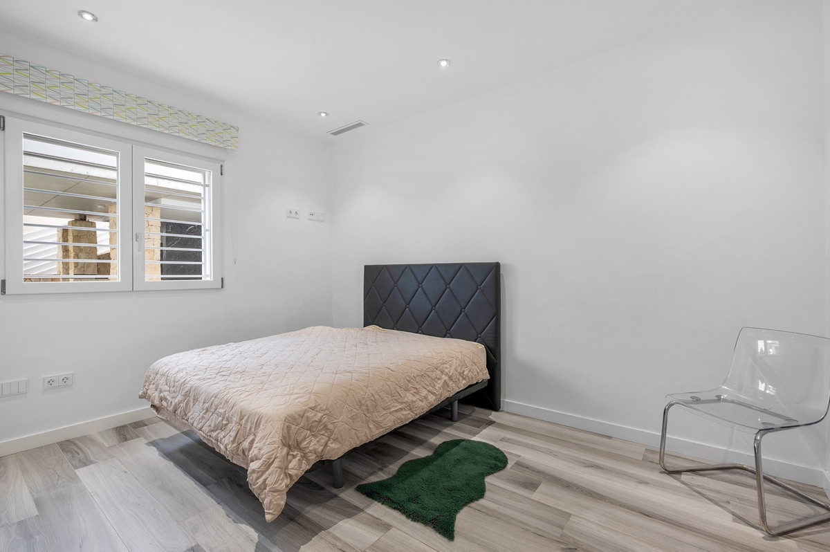 4 Bed Townhouse for sale in Algorfa Costa Blanca, Alicante, Spain