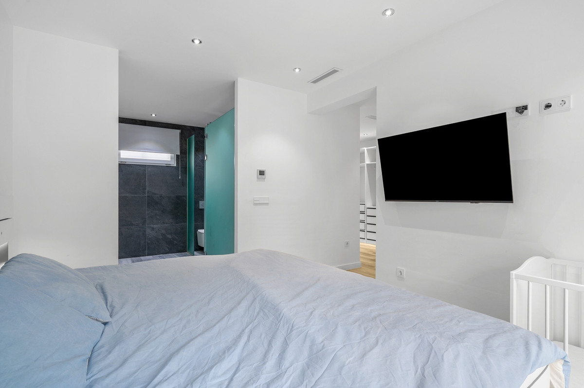 4 Bed Townhouse for sale in Algorfa Costa Blanca, Alicante, Spain