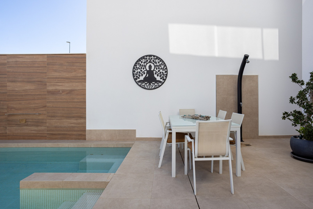 3 Bed Townhouse for sale in Benijofar Costa Blanca, Alicante, Spain