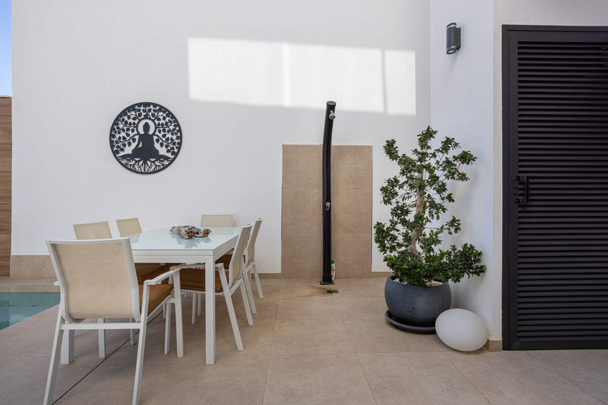 3 Bed Townhouse for sale in Benijofar Costa Blanca, Alicante, Spain