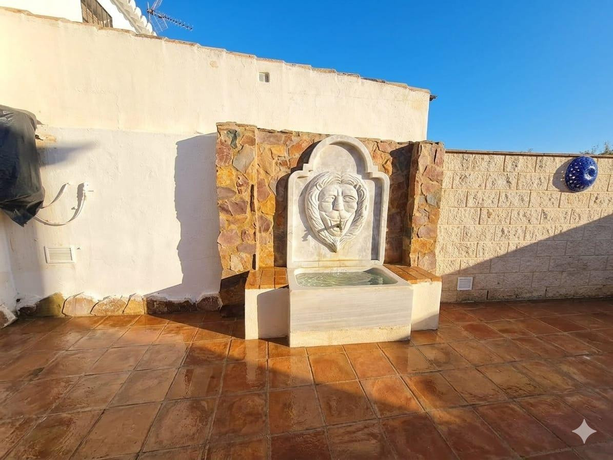 5 Bed Townhouse for sale in Cártama Costa Del Sol, Málaga, Spain