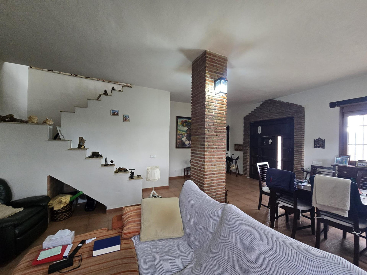 5 Bed Townhouse for sale in Cártama Costa Del Sol, Málaga, Spain