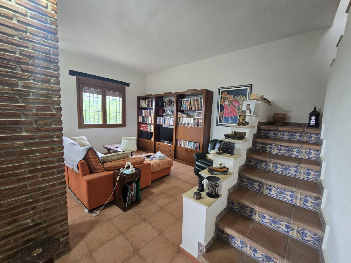 5 Bed Townhouse for sale in Cártama Costa Del Sol, Málaga, Spain