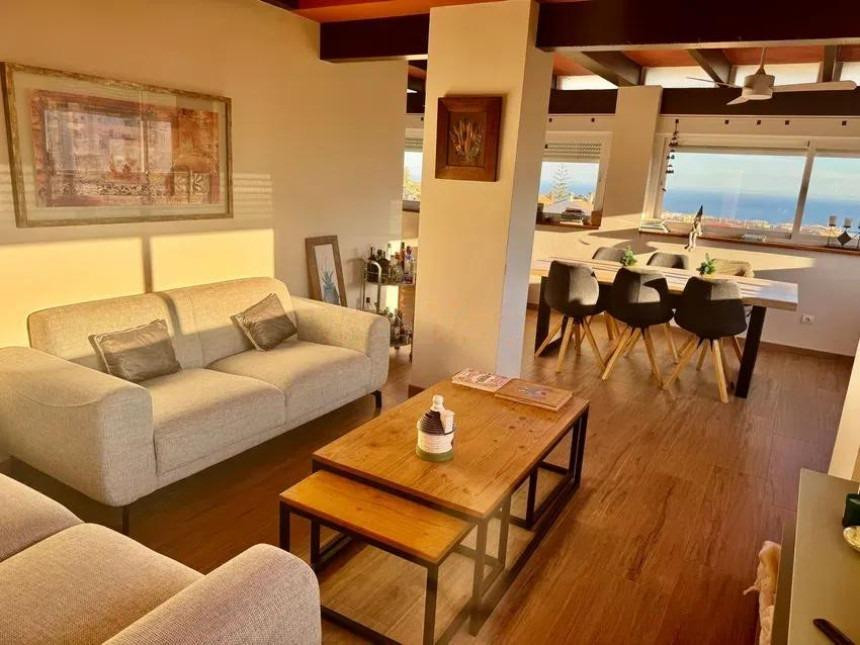 4 Bed Apartment for sale in Arroyo De La Miel Costa Del Sol, Málaga, Spain