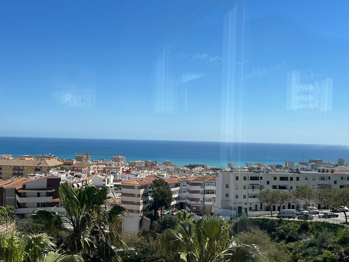 4 Bed Apartment for sale in Arroyo De La Miel Costa Del Sol, Málaga, Spain