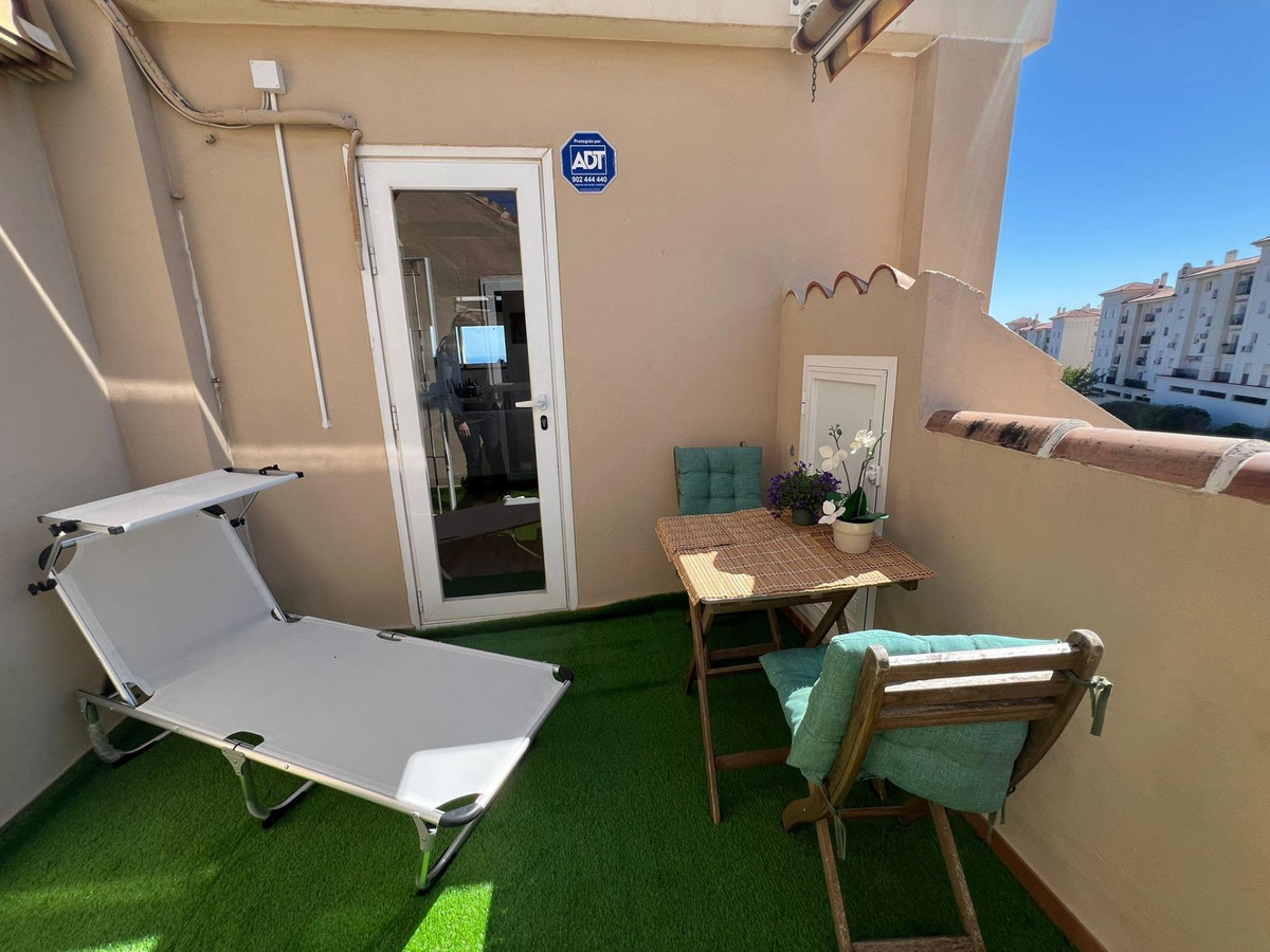 4 Bed Apartment for sale in Arroyo De La Miel Costa Del Sol, Málaga, Spain