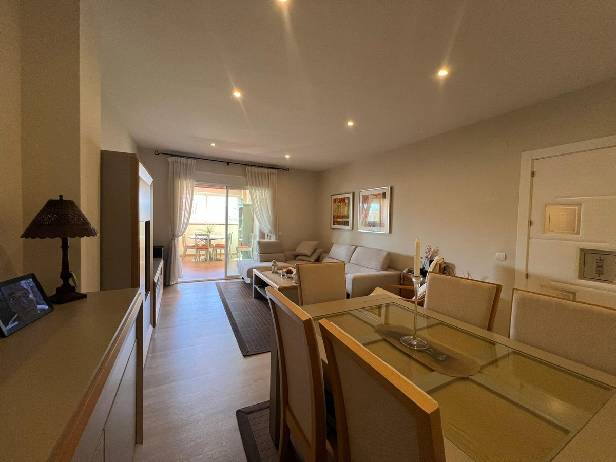 4 Bed Apartment for sale in Arroyo De La Miel Costa Del Sol, Málaga, Spain