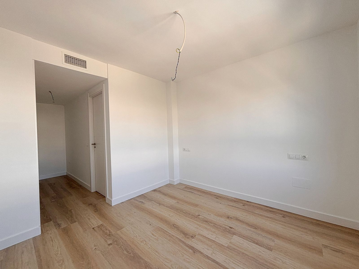 Se vende Apartamento Planta Media de 3 dormitorios en Costa Del Sol, Málaga, España