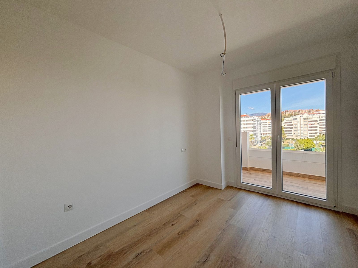 Se vende Apartamento Planta Media de 3 dormitorios en Costa Del Sol, Málaga, España