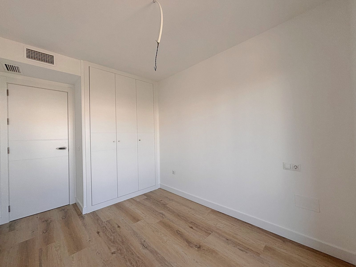 Se vende Apartamento Planta Media de 3 dormitorios en Costa Del Sol, Málaga, España