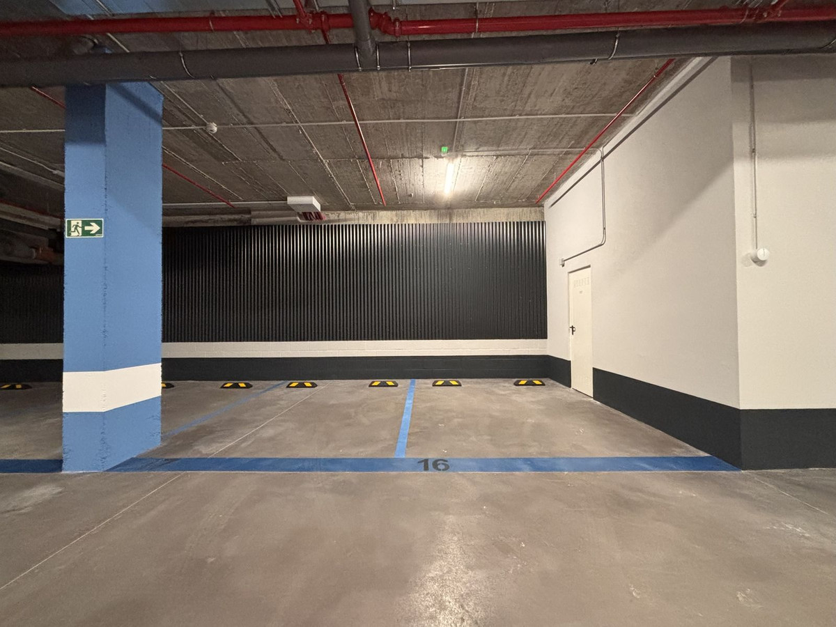 Se vende Apartamento Planta Media de 3 dormitorios en Costa Del Sol, Málaga, España
