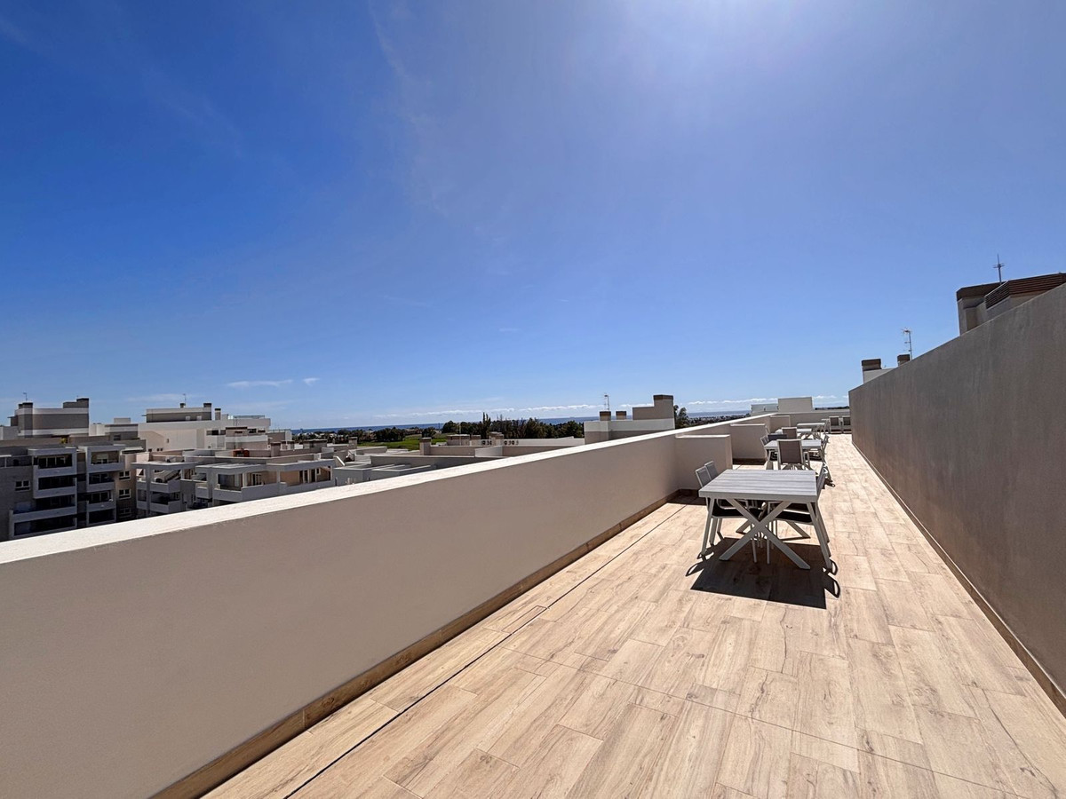 Se vende Apartamento Planta Media de 3 dormitorios en Costa Del Sol, Málaga, España