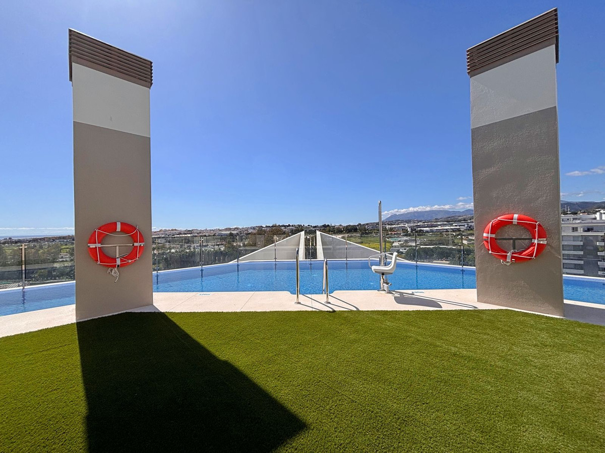 Se vende Apartamento Planta Media de 3 dormitorios en Costa Del Sol, Málaga, España