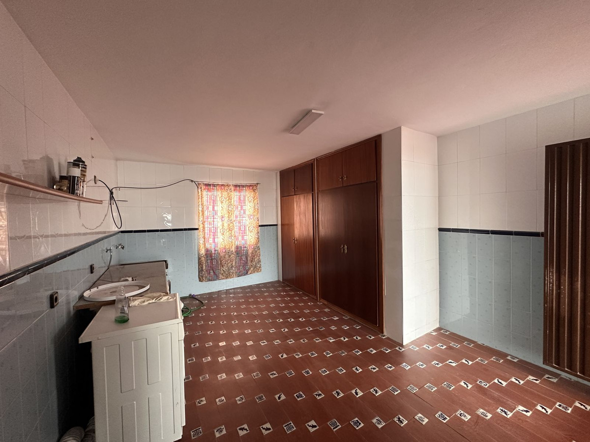 4 Bed Apartment for sale in Alhaurín El Grande Costa Del Sol, Málaga, Spain
