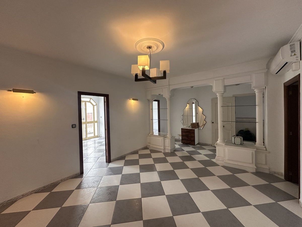 4 Bed Apartment for sale in Alhaurín El Grande Costa Del Sol, Málaga, Spain