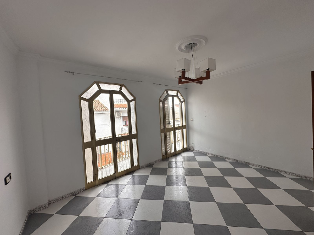 4 Bed Apartment for sale in Alhaurín El Grande Costa Del Sol, Málaga, Spain