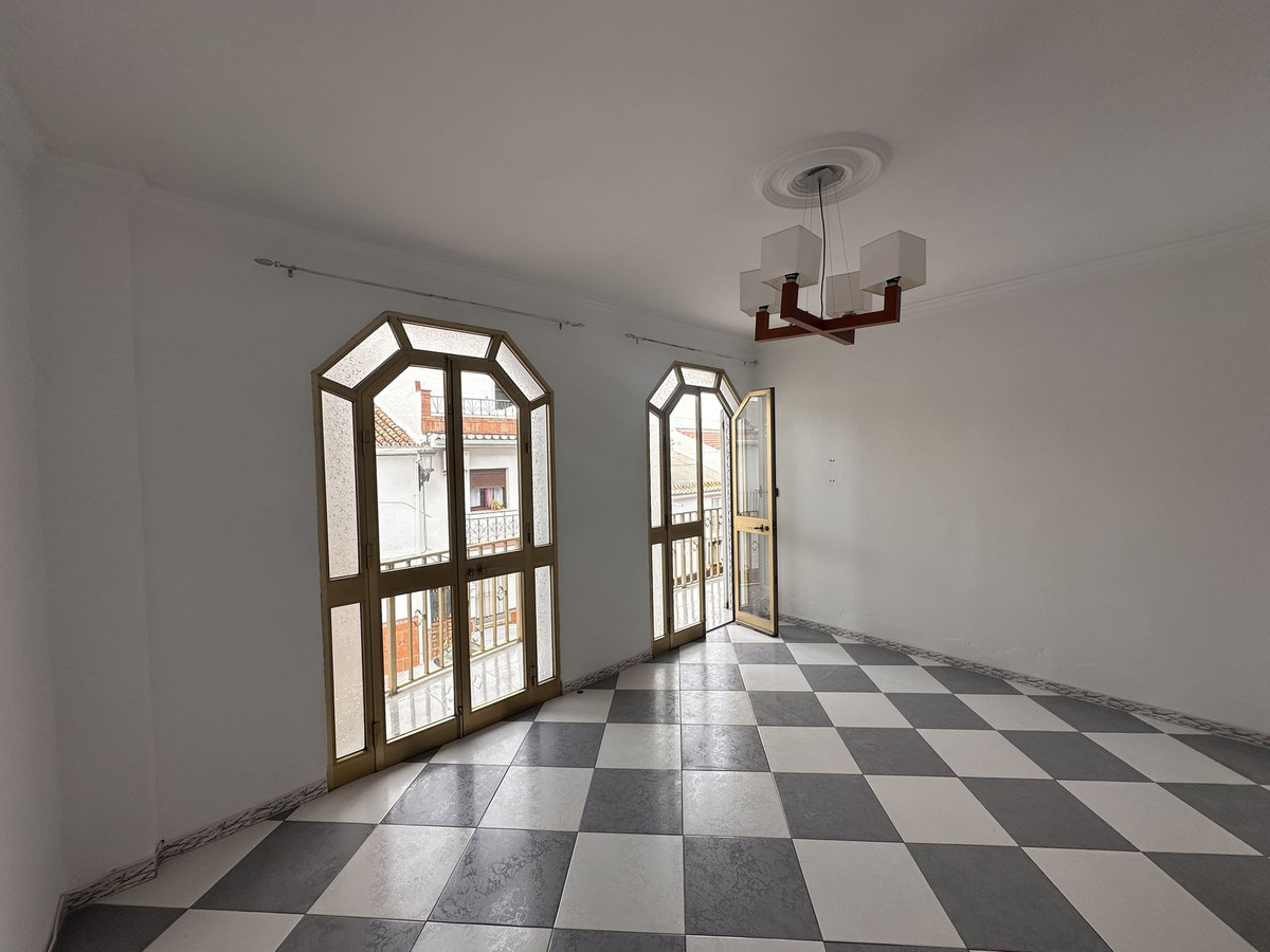 4 Bed Apartment for sale in Alhaurín El Grande Costa Del Sol, Málaga, Spain