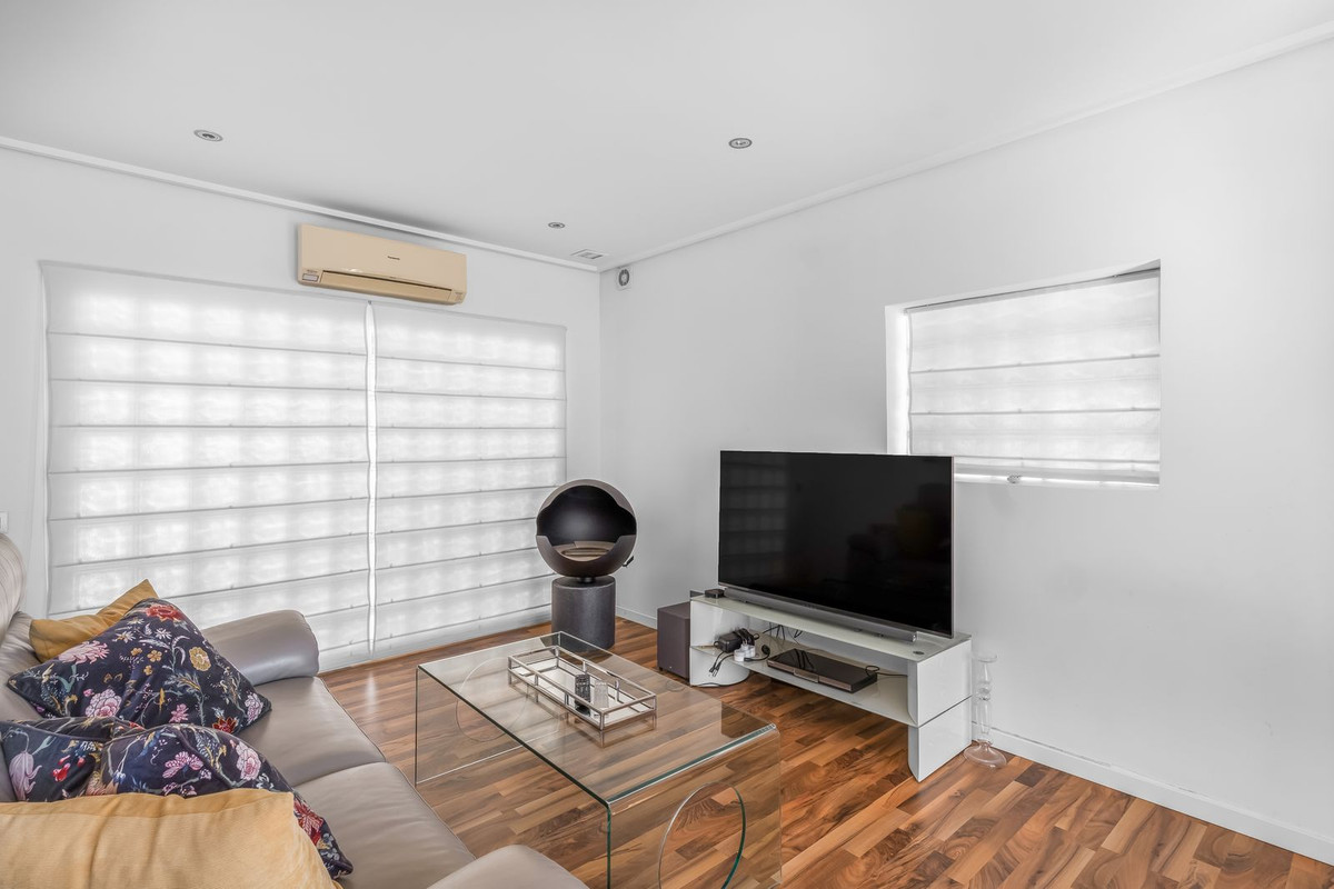Se vende Villa - Chalet de 5 dormitorios en Costa Blanca, Alicante, España
