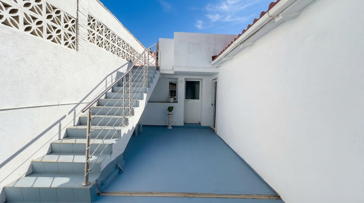 3 Bed Townhouse for sale in Calahonda Costa Del Sol, Málaga, Spain
