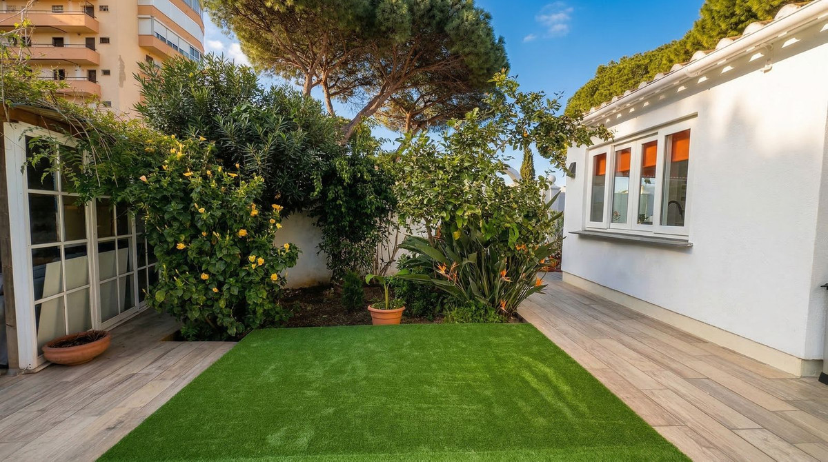 3 Bed Townhouse for sale in Calahonda Costa Del Sol, Málaga, Spain