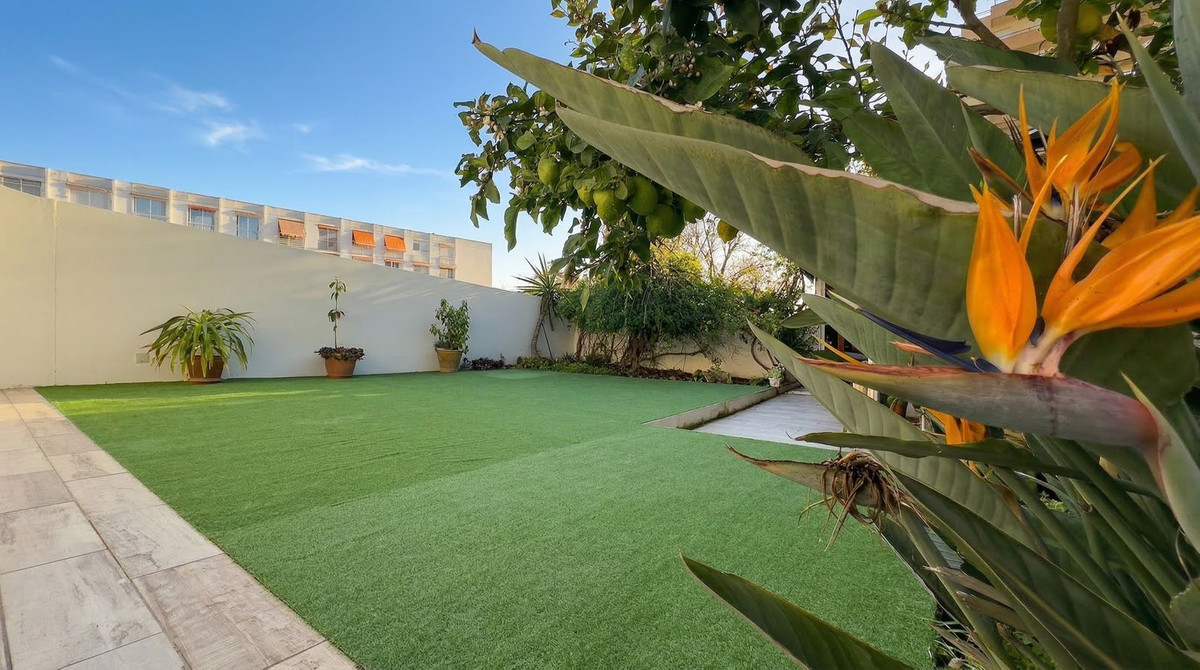 3 Bed Townhouse for sale in Calahonda Costa Del Sol, Málaga, Spain