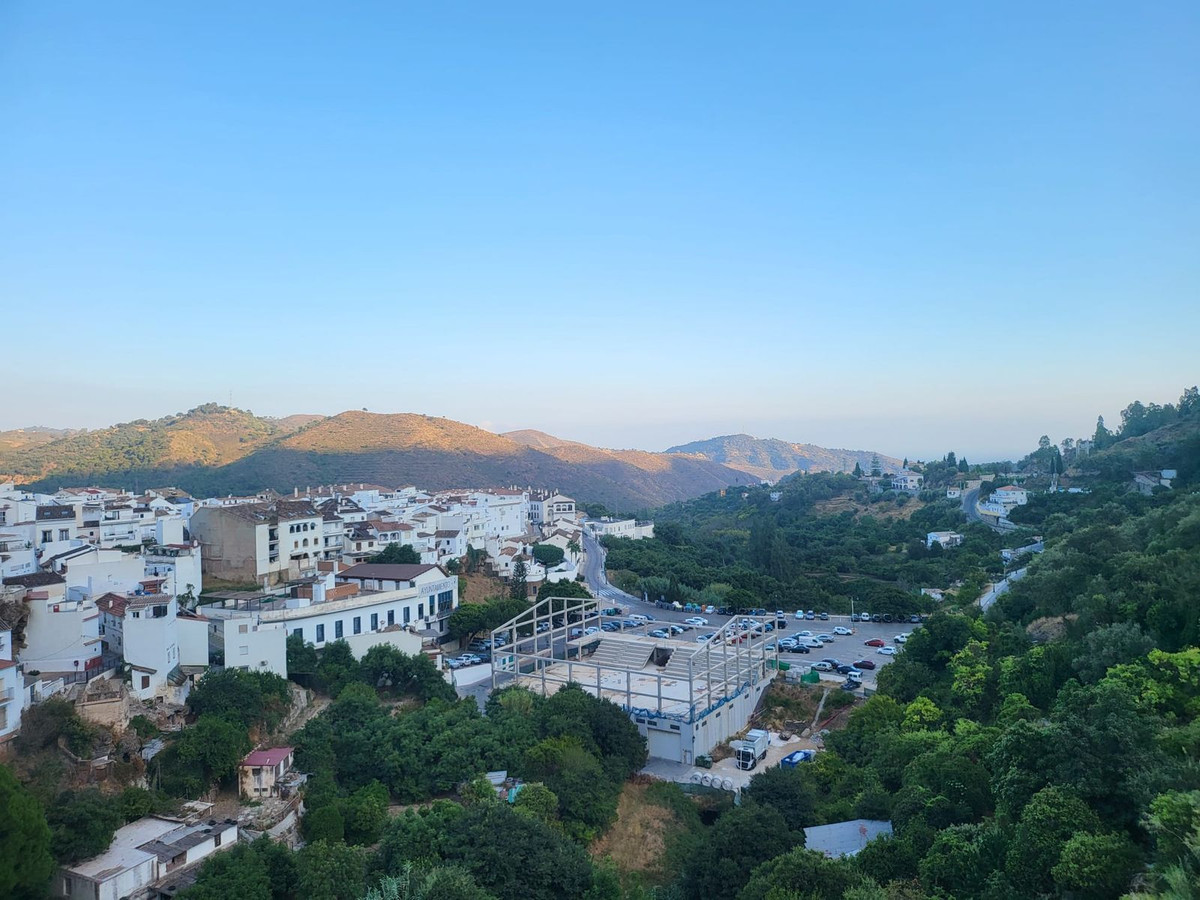 Se vende Terreno Urbano  en Costa Del Sol, Málaga, España