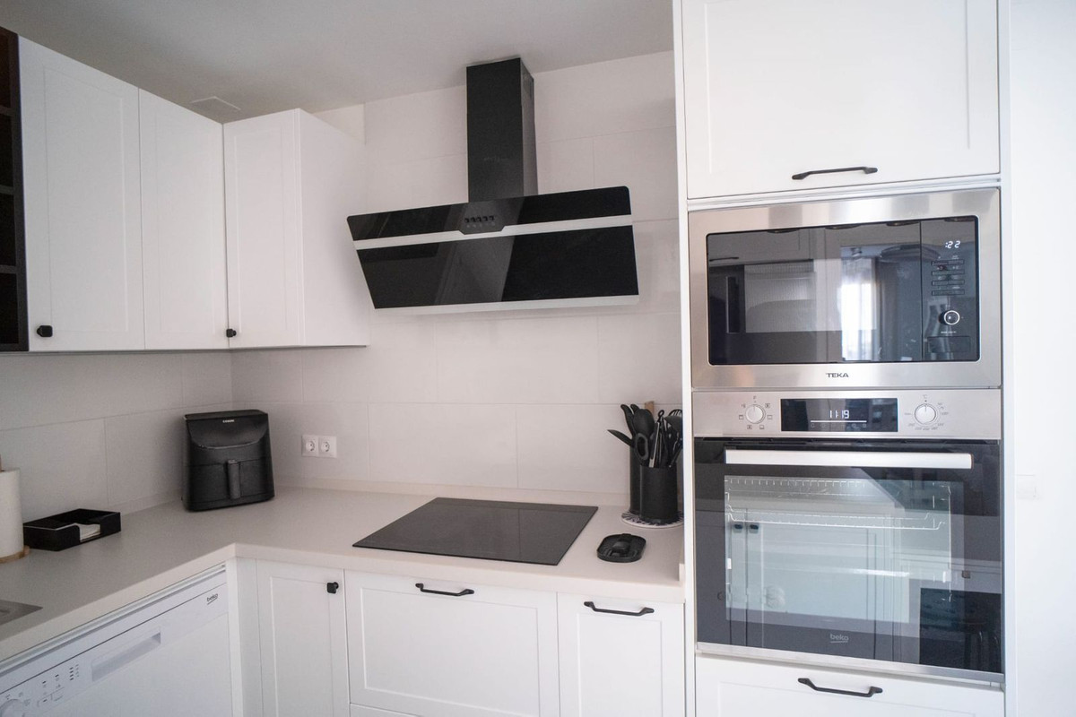 Se vende Pareada de 6 dormitorios en Costa Del Sol, Málaga, España
