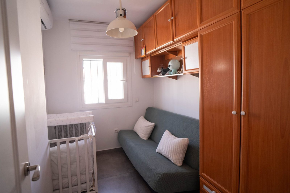 Se vende Pareada de 6 dormitorios en Costa Del Sol, Málaga, España