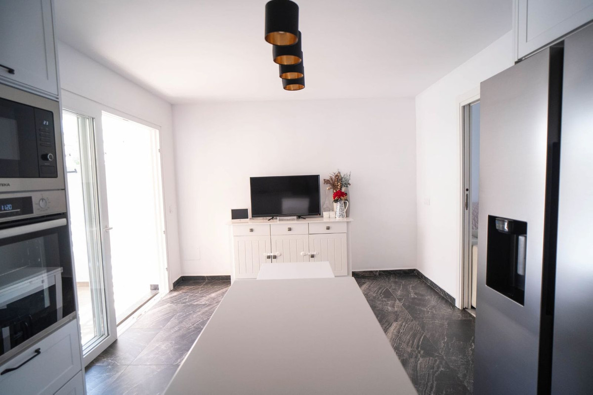 Se vende Pareada de 6 dormitorios en Costa Del Sol, Málaga, España