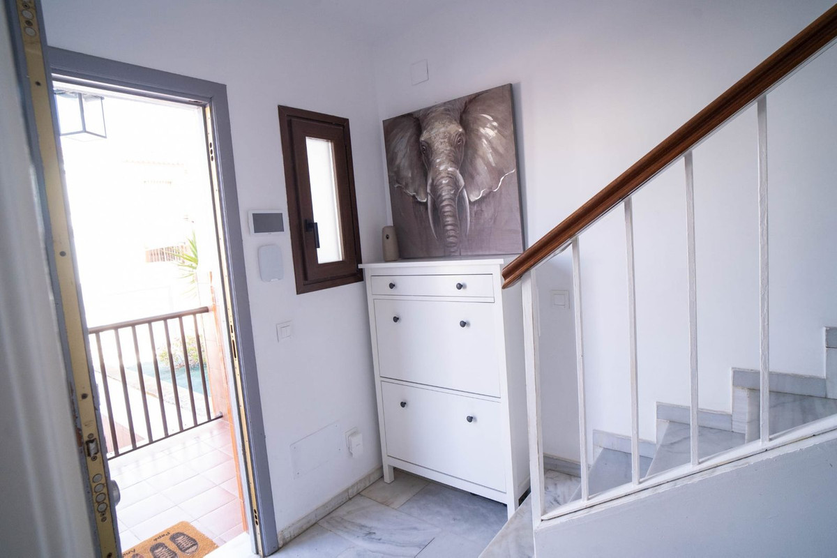 Se vende Pareada de 6 dormitorios en Costa Del Sol, Málaga, España
