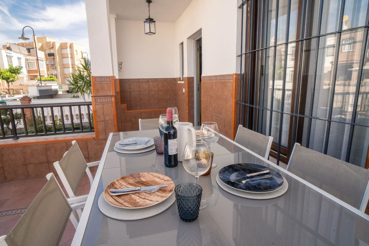 Se vende Pareada de 6 dormitorios en Costa Del Sol, Málaga, España