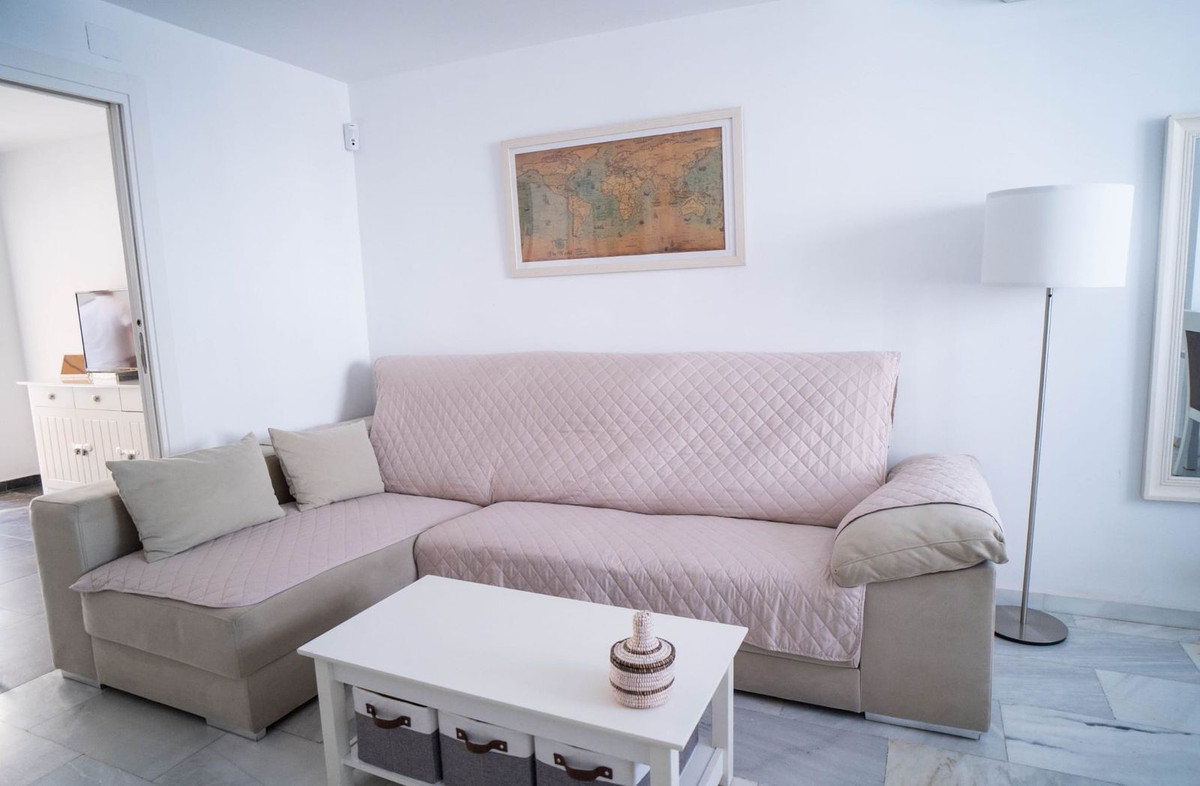 Se vende Pareada de 6 dormitorios en Costa Del Sol, Málaga, España