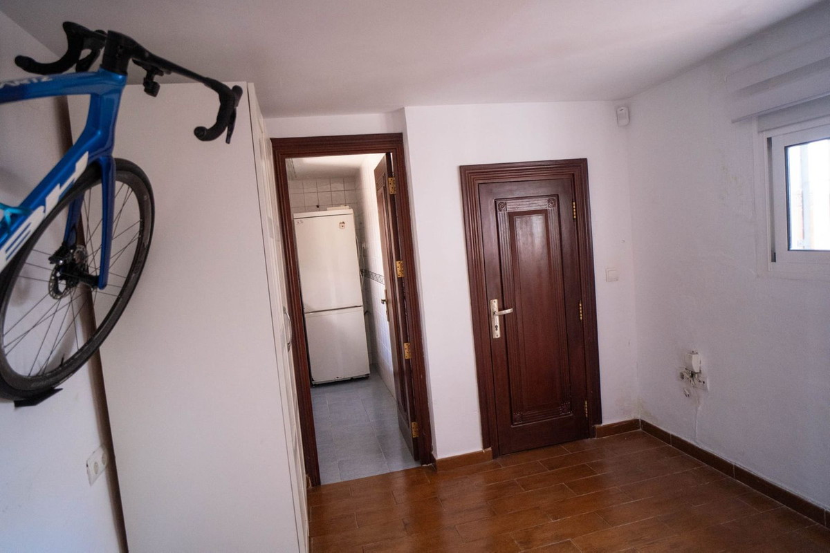 Se vende Pareada de 6 dormitorios en Costa Del Sol, Málaga, España